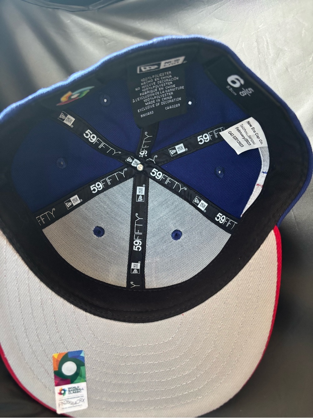 New Era Kids Navy and Red 59FIFTY Cap with Dominican Flag Patch - Picture 9 of 9